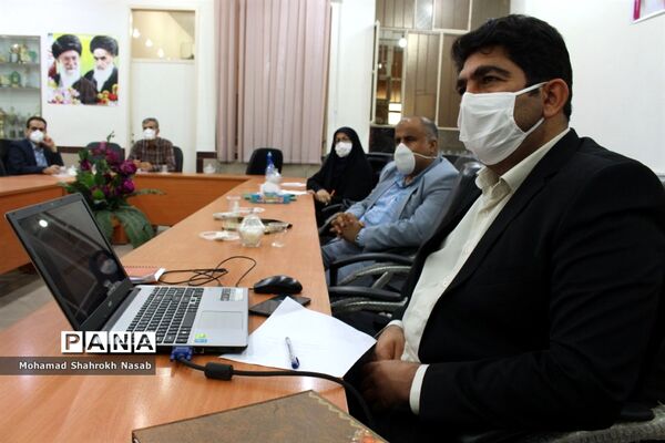 نشست ستاد اجرایی دهمین دوره انتخابات مجلس و شوراهای دانش آموزی استان خوزستان
