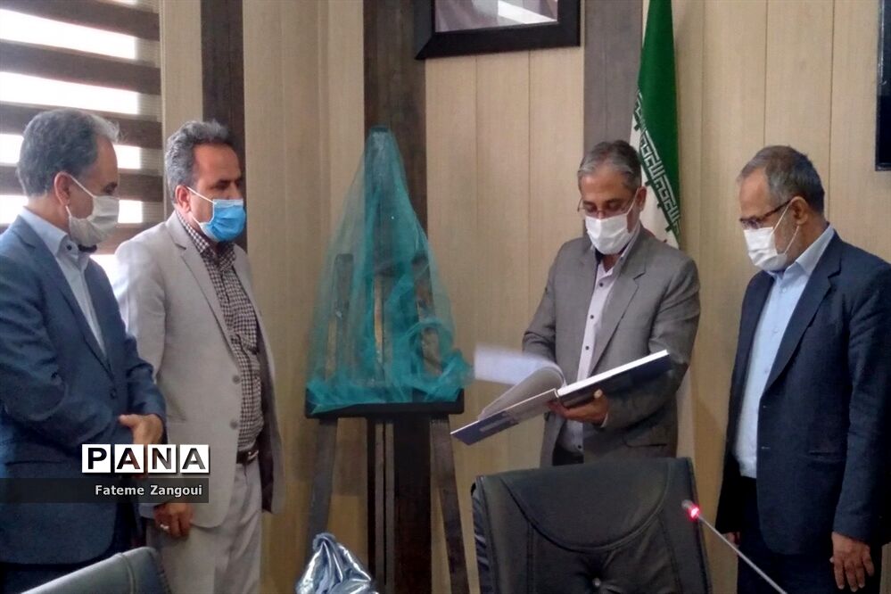 رونمایی برنامه مدیریت آموزش و پرورش بیرجند در سال 1399