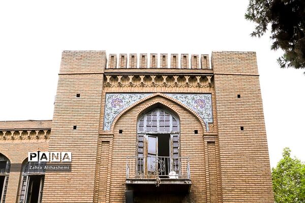 دبیرستان ماندگار البرز