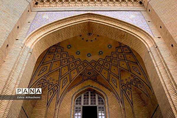 دبیرستان ماندگار البرز