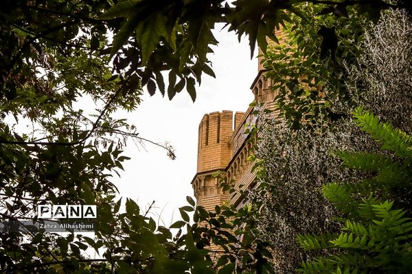 دبیرستان ماندگار البرز