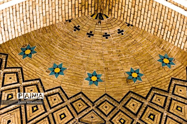 دبیرستان ماندگار البرز