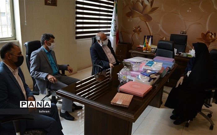 بازدید میرشفیعی از مدارس منطقه 2