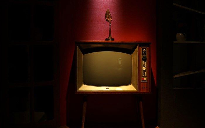 رقابت 14 مستند بلند در بخش مسابقه چهارمین جشنواره تلویزیونی مستند