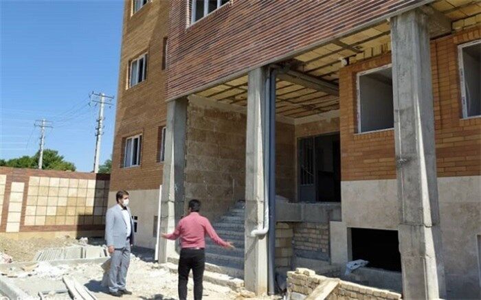 مشارکت شهرداری ها در ساخت مدارس ستودنی است