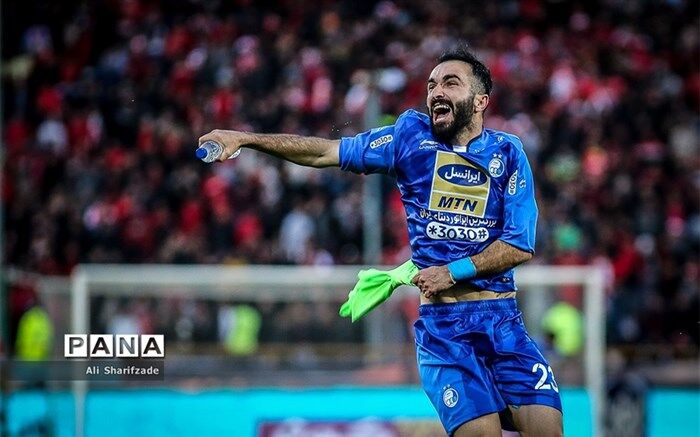 خبر خوب برای فرهاد مجیدی؛ هافبک استقلال مجوز بازی گرفت