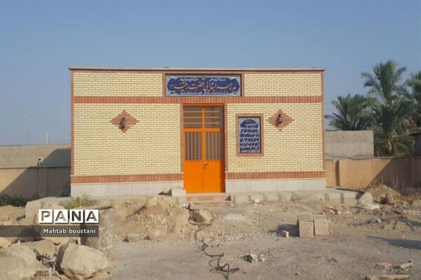 بازدید فرماندار دشتستان و مدیرکل نوسازی مدارس استان از پروژه های عمرانی آموزش و پرورش دشتستان