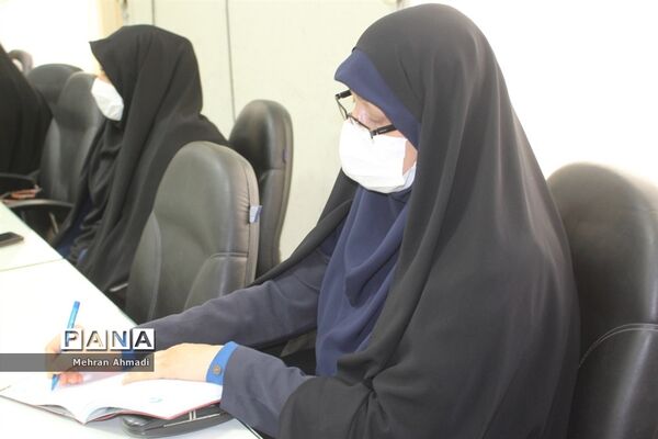 نشست کمیته عفاف و حجاب دانش آموزان و فرهنگیان استان بوشهر