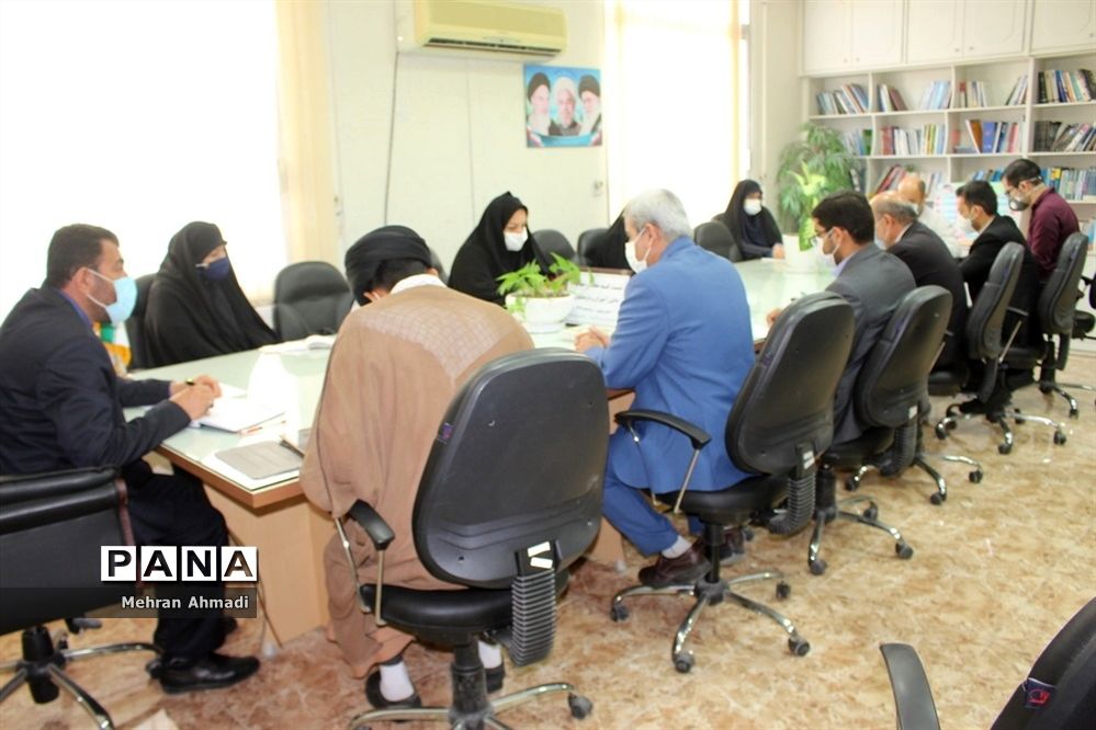 نشست کمیته عفاف و حجاب دانش آموزان و فرهنگیان استان بوشهر