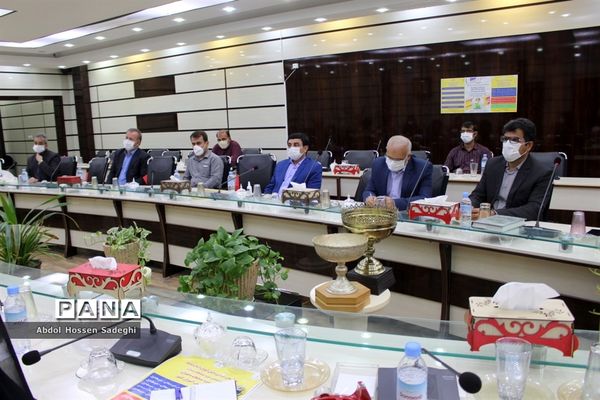 آیین تجلیل از دانش آموزان مدال آور مسابقات کشوری استان بوشهر