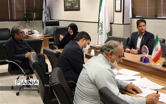 آغاز بررسی مدارک داوطلبان نامزدی انتخابات دهمین دوره مجلس دانش‌آموزی در فارس