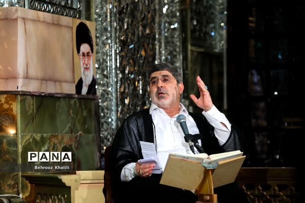 مراسم دعای عرفه در امامزاده صالح