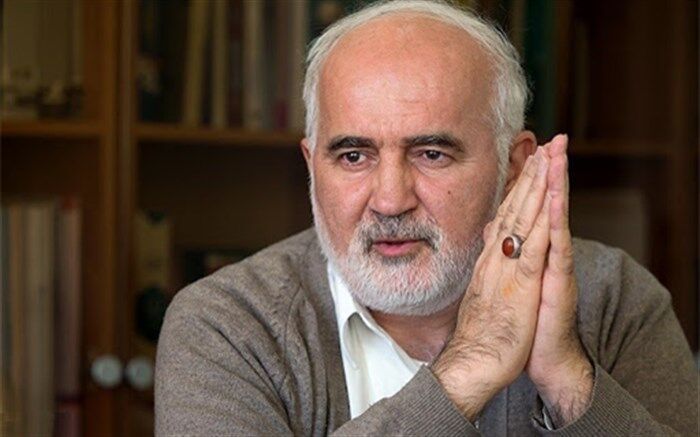 احمد توکلی از صاحب‌ ‌امتیازی سایت «الف» کناره‌گیری کرد