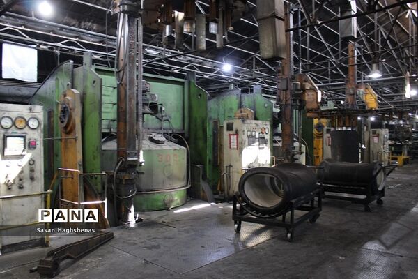 بازدیداستاندار تهران و نمایندگان مجلس شورای اسلامی از مراکز تولیدی و شهرک های  صنعتی اسلامشهر