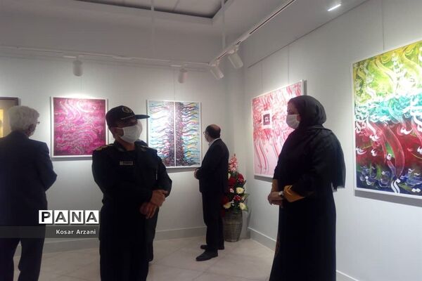 مراسم افتتاح نمایشگاه لبخند رنگ ها
