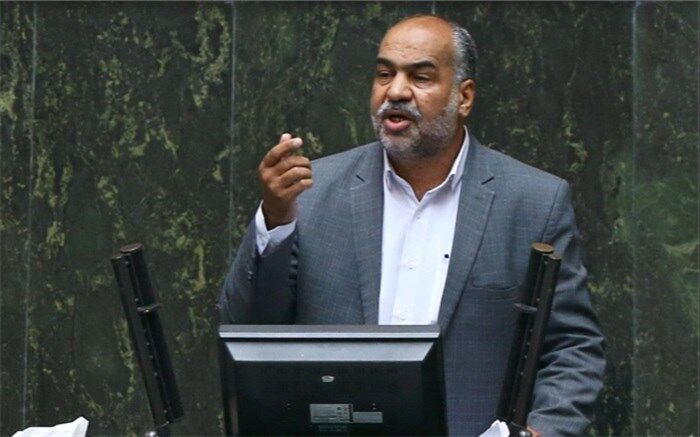 نماینده بافق خواستار شفاف‌سازی سوابق مهرداد بذرپاش شد