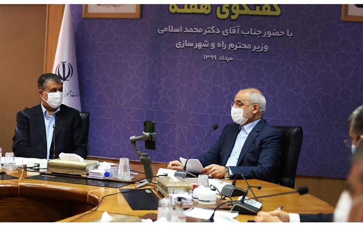 اظهار امیدواری حاجی میرزایی برای تحویل 19 هزار واحد مسکونی به فرهنگیان تا پایان امسال