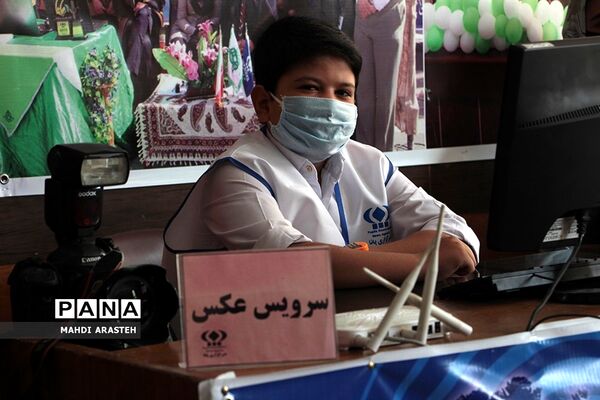دیدارمدیرآموزش و پرورش شهرستان بیرجند با دانش آموز خبرنگاران  پانا استان خراسان جنوبی