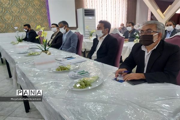 جلسه تخصصی آموزش در فضای مجازی قطب شهید مدرس