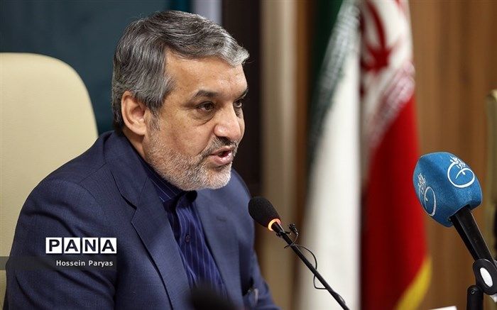 زینی‌وند: اخد شهریه برای فعالیت‌های فوق برنامه غیرآموزشی، بعد از تعیین تکلیف حضور دانش‌آموزان در مدرسه خواهد بود