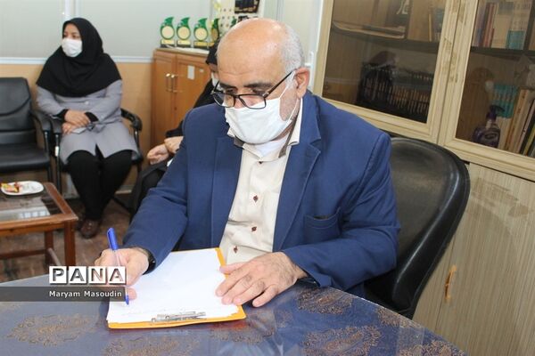 بازدید معاون پرورشی استان بوشهر از سازمان دانش آموزی  و خبرگزاری پانا  استان