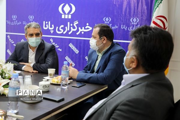 بازدید معاون وزیر آموزش و پرورش در آستانه عید غدیرخم و روز خبرنگار از خبرگزاری پانا