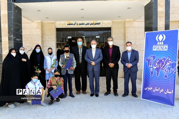 نشست صمیمی مدیرکل آموزش و پرورش استان خراسان جنوبی  به مناسبت روز خبرنگار