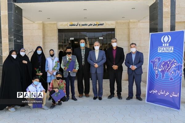 نشست صمیمی مدیرکل آموزش و پرورش استان خراسان جنوبی  به مناسبت روز خبرنگار