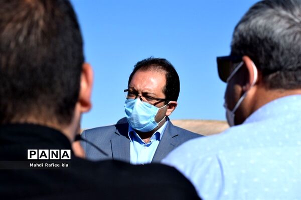 بازدید فرماندار و شهردار کلانشهر تبریز از پروژه مرکز دفن بهداشتى پسماند تبریز
