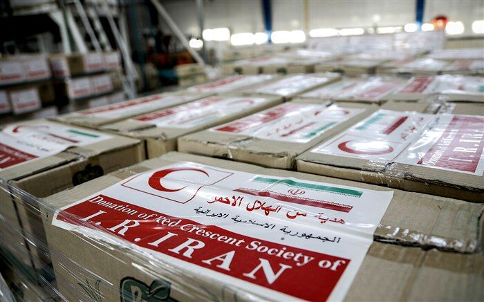 نخستین محموله غذایی و بهداشتی جمعیت هلال‌احمر ایران به بیروت رسید