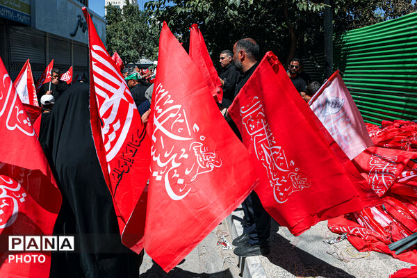 تشییع پیکر رهبر شهید انقلاب در مشهد مقدس-۲