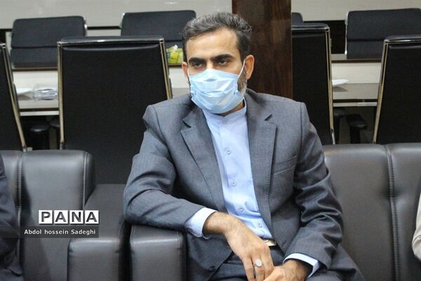 نشست قائم مقام دبیرکل اتحادیه انجمن‌های اسلامی دانش‌آموزان کشور با مدیرکل آموزش و پرورش استان بوشهر