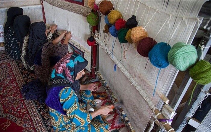 اشتغال زنان، مهم‌ترین عامل ماندگاری در روستا