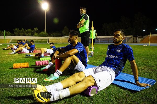 دیدار دوستانه گل گهر سیرجان و متنخب کیش