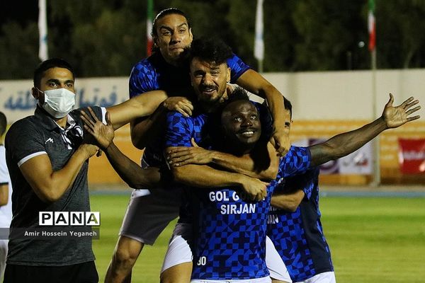 دیدار دوستانه گل گهر سیرجان و متنخب کیش