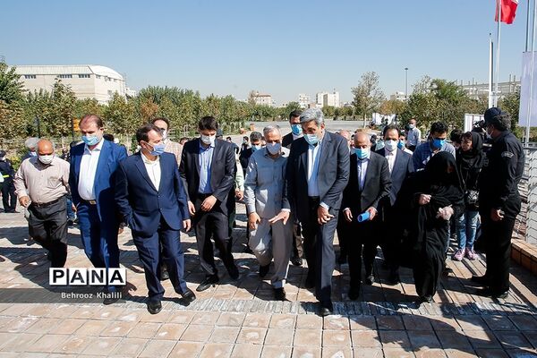 آیین افتتاحیه  و بهره برداری بوستان زندگی