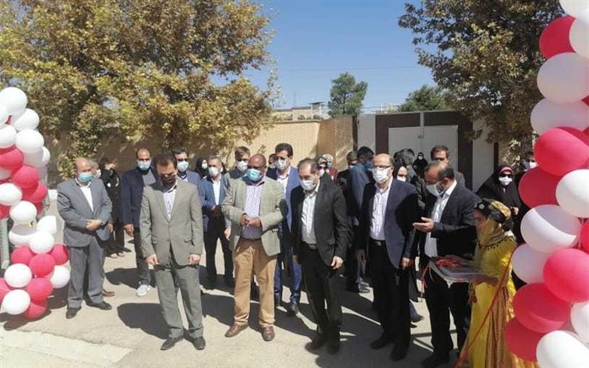 اعزام کاروان تجهیزات ورزشی به مدارس سراسر فارس با شعار " مهر با نشاط "