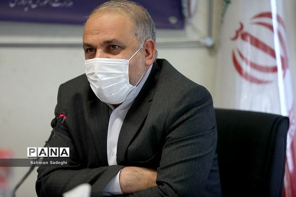 نشست آموزشی، توجیهی برنامه ملی کانون یاریگران زندگی در مدارس کشور