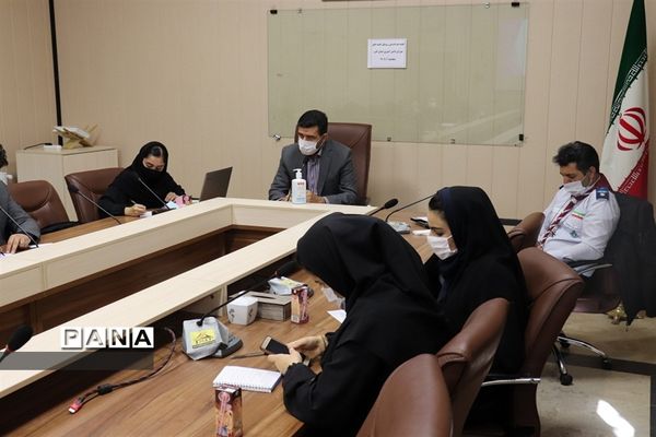 جلسه هم اندیشی کمیته های شورای دانش آموزی استان البرز