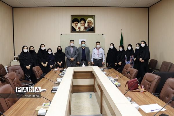 جلسه هم اندیشی کمیته های شورای دانش آموزی استان البرز