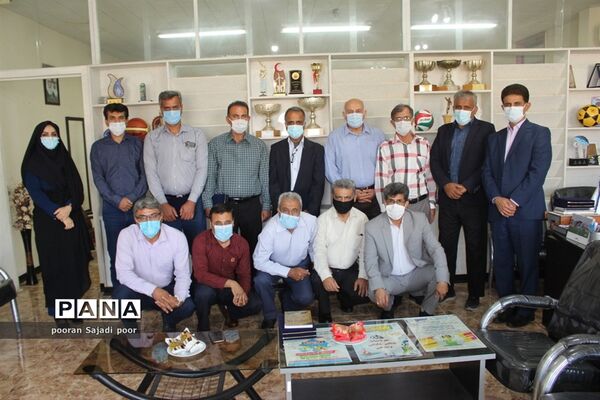 تجلیل از پیشکسوتان ورزش دانش آموزی استان بوشهر
