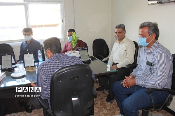 تجلیل از پیشکسوتان ورزش دانش آموزی استان بوشهر