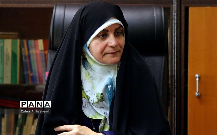 دری:‌ دانش‌آموزان در دوران کرونا مهارت خود برنامه‌ریزی را کسب می‌کنند