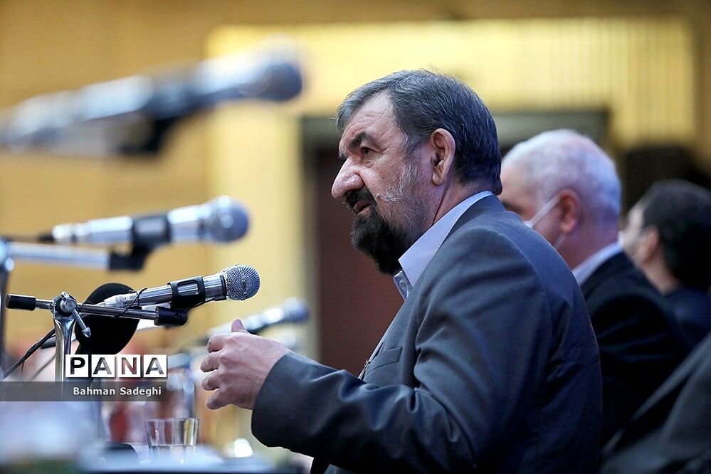 رضایی: رئیس‌جمهور جدید آمریکا باید اول عذرخواهی و سپس جبران خسارت کند