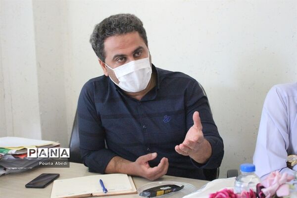 جلسه هماهنگی توزیع تجهیزات هنرستان‌های فنی و حرفه‌ای و کار دانش‌آموزش و پرورش استان بوشهر