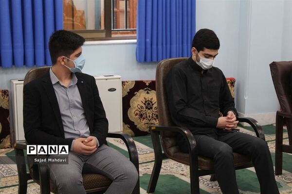 آیین تجلیل از نخبگان قرآنی دانش‌آموزی