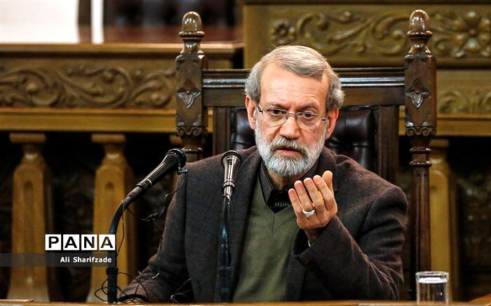 لاریجانی: فحش و توهین سوء‌استفاده از آزادی و این جرم است