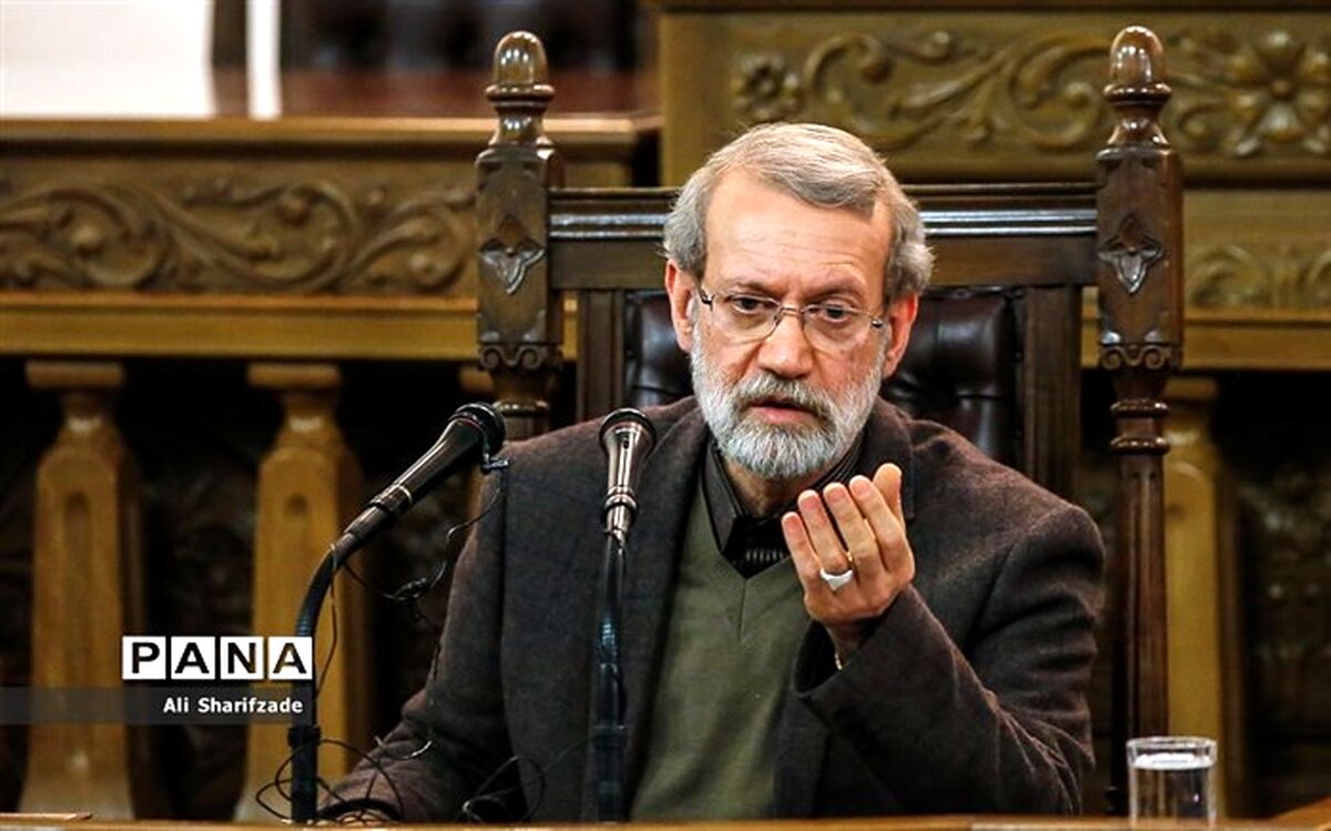 لاریجانی: فحش و توهین سوء‌استفاده از آزادی و این جرم است