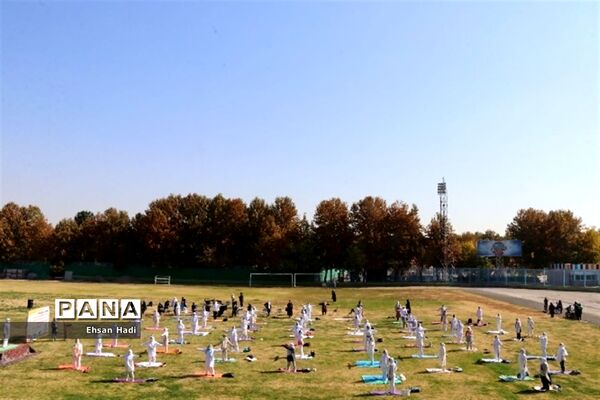 همایش ورزشی یوگا در مشهد