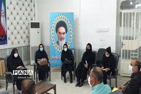 برگزاری جلسه سرگروه های ابتدایی درسالن اجتماعات اداره آموزش وپرورش شهرستان حمیدیه